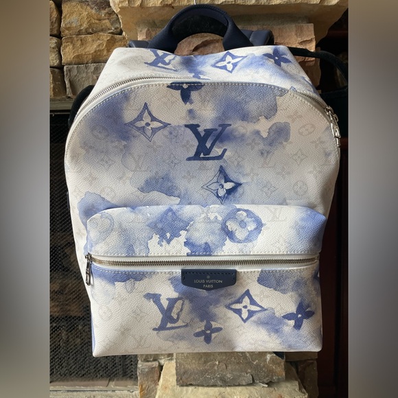 Limited edition Louis Vuitton Discovery Backpack in Watercolor Blue - Picture 1 of 6